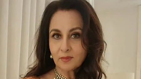 स्वस्थ जीवन का आधार, बढ़ती उम्र में फिट और एक्टिव रहने का मंत्र है योगासन: पूनम ढिल्लों