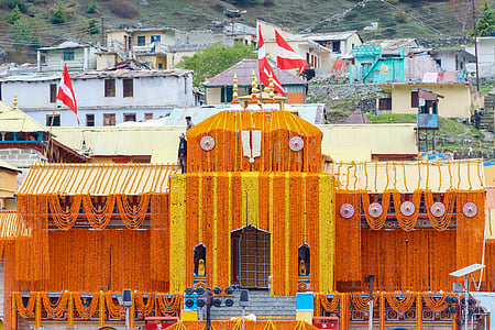 बद्रीनाथ दान प्रकरण में बड़ा खुलासा, जांच में अहम सबूत मानी जा रही 32 दिन की सीसीटीवी रिकॉर्डिंग गायब