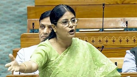 साल 2025 में खाद की कालाबाजारी और जमाखोरी के खिलाफ लगभग 4.85 लाख छापे मारे गए