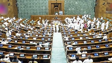 हंगामे और विरोध के बीच लोकसभा से पारित हुआ विनियोग विधेयक