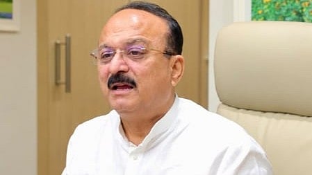 दिल्ली में पीजी और कोचिंग संस्थानों को लेकर नई नीति की तैयारी, मंत्री आशीष सूद ने छात्रों से की मुलाकात