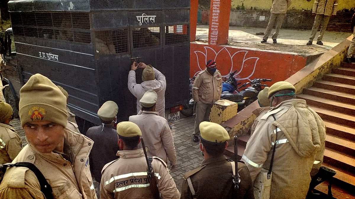 The accused in the Hathras case arriving at court.