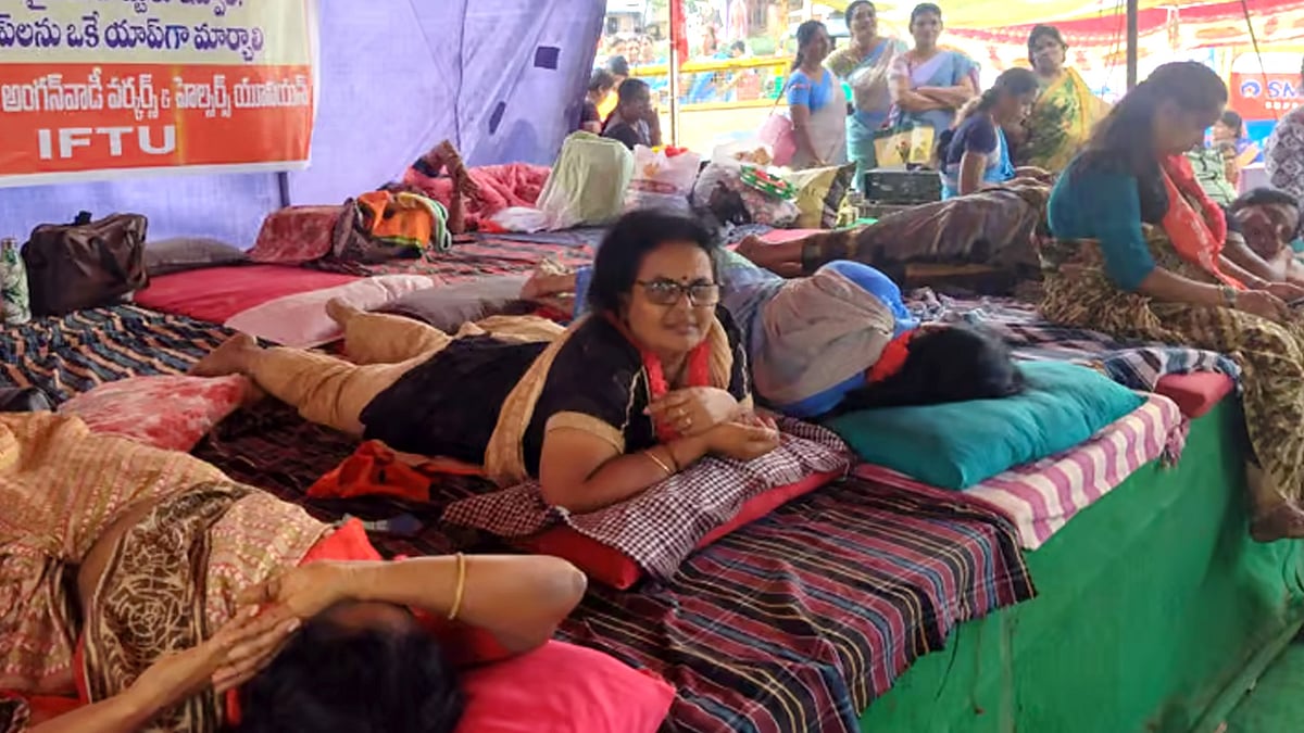 Among other demands, anganwadi workers also sought an increase in salaries.