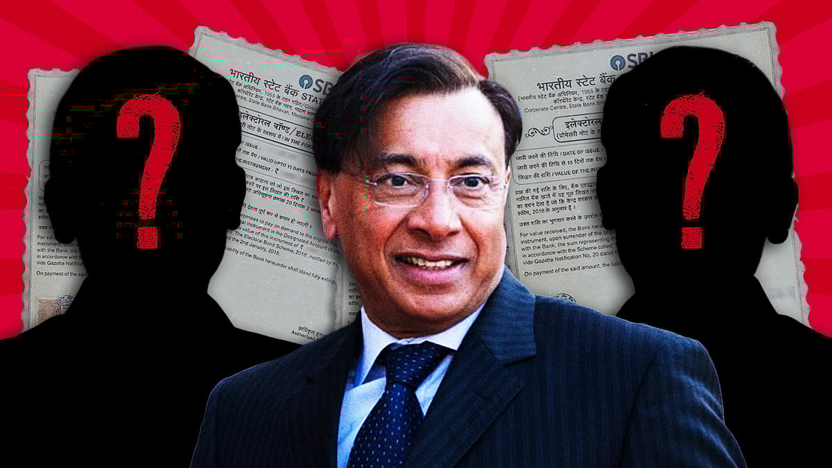 Lakshmi Mittal with unknown figures. 