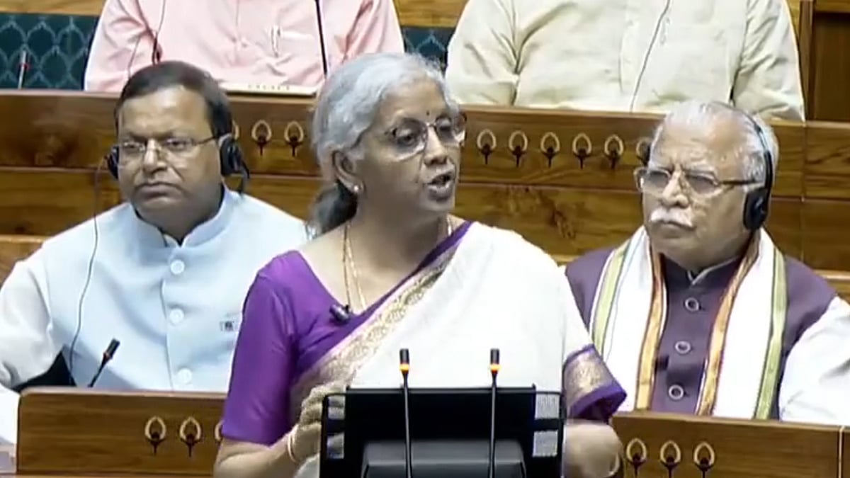 महिलाओं और लड़कियों के लिए लाभ पहुंचाने वाली योजनाओं के लिए 3 लाख करोड़ रुपये का प्रावधान.