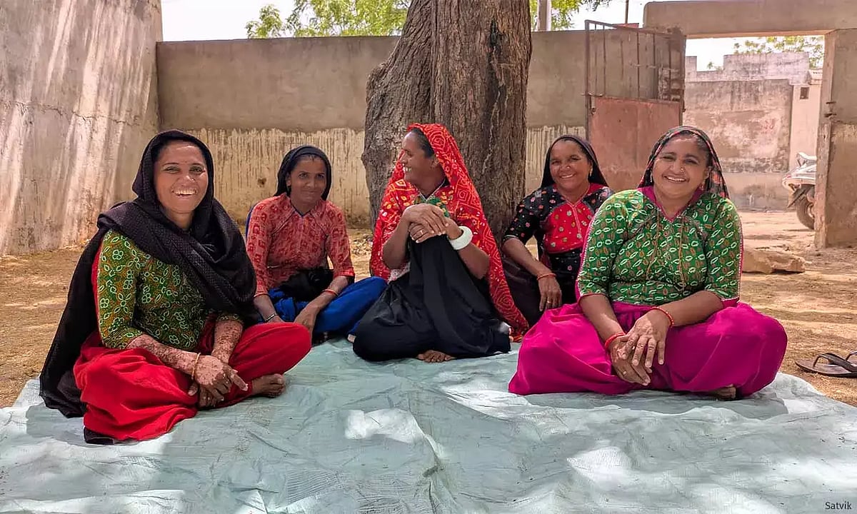 (L to R) Rasika Behn, Soni Behn, Geeta Behn, Veji Behn and Kaku Behn run an indigenous seed bank in Kachchh