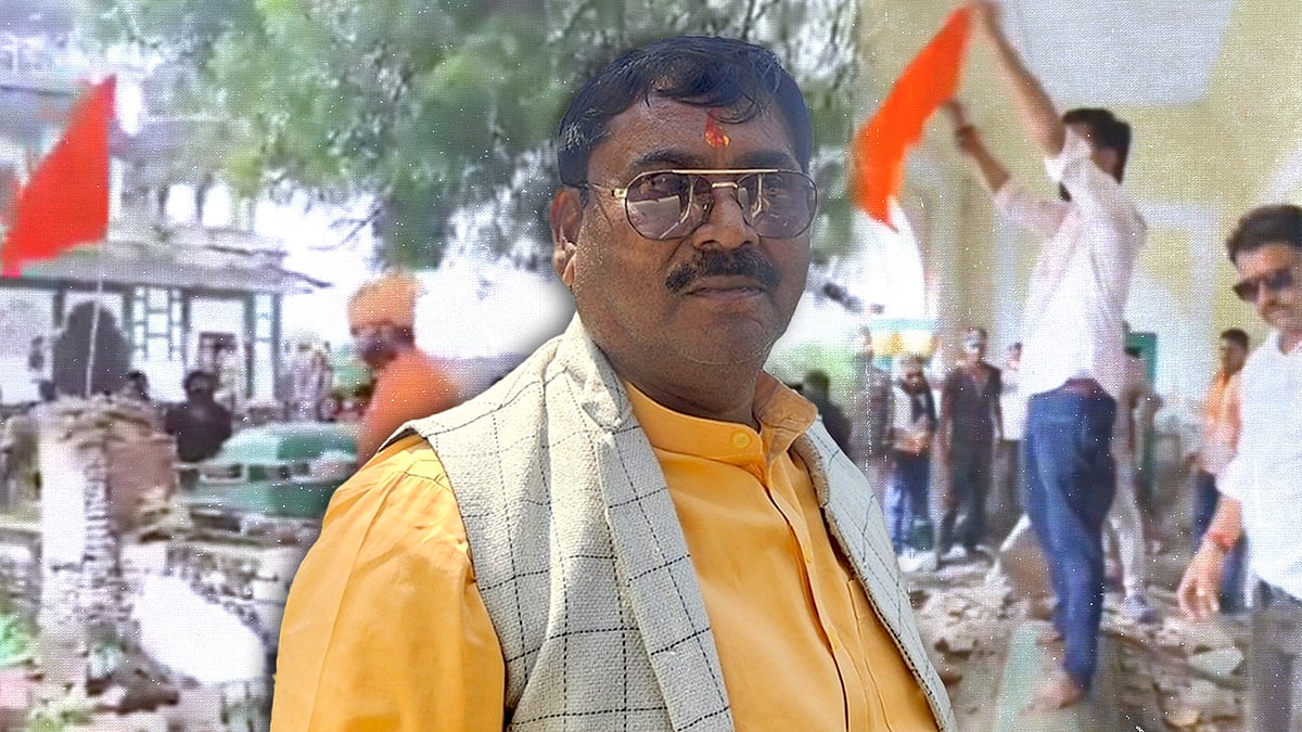 भाजपा जिला अध्यक्ष की तस्वीर. पृष्ठभूमि में मकबरे पर विवाद के दौरान की तस्वीर.