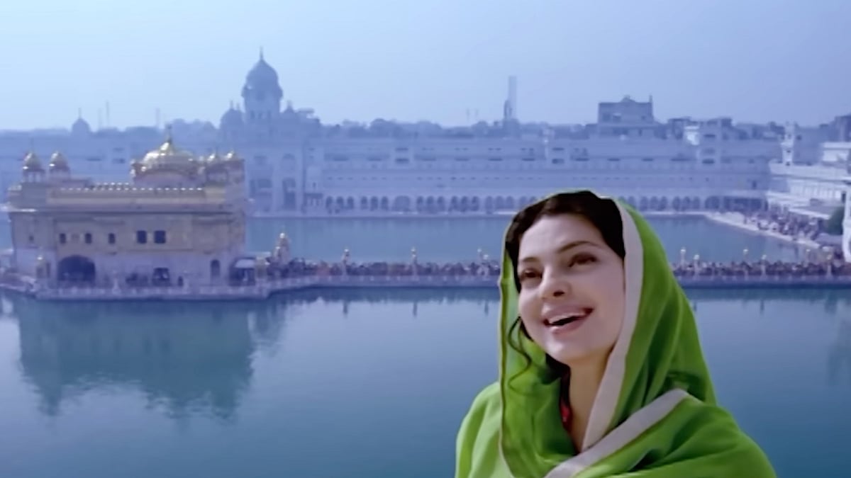 A still from the 2010 version titled 'Phir Mile Sur Mera Tumhara'.