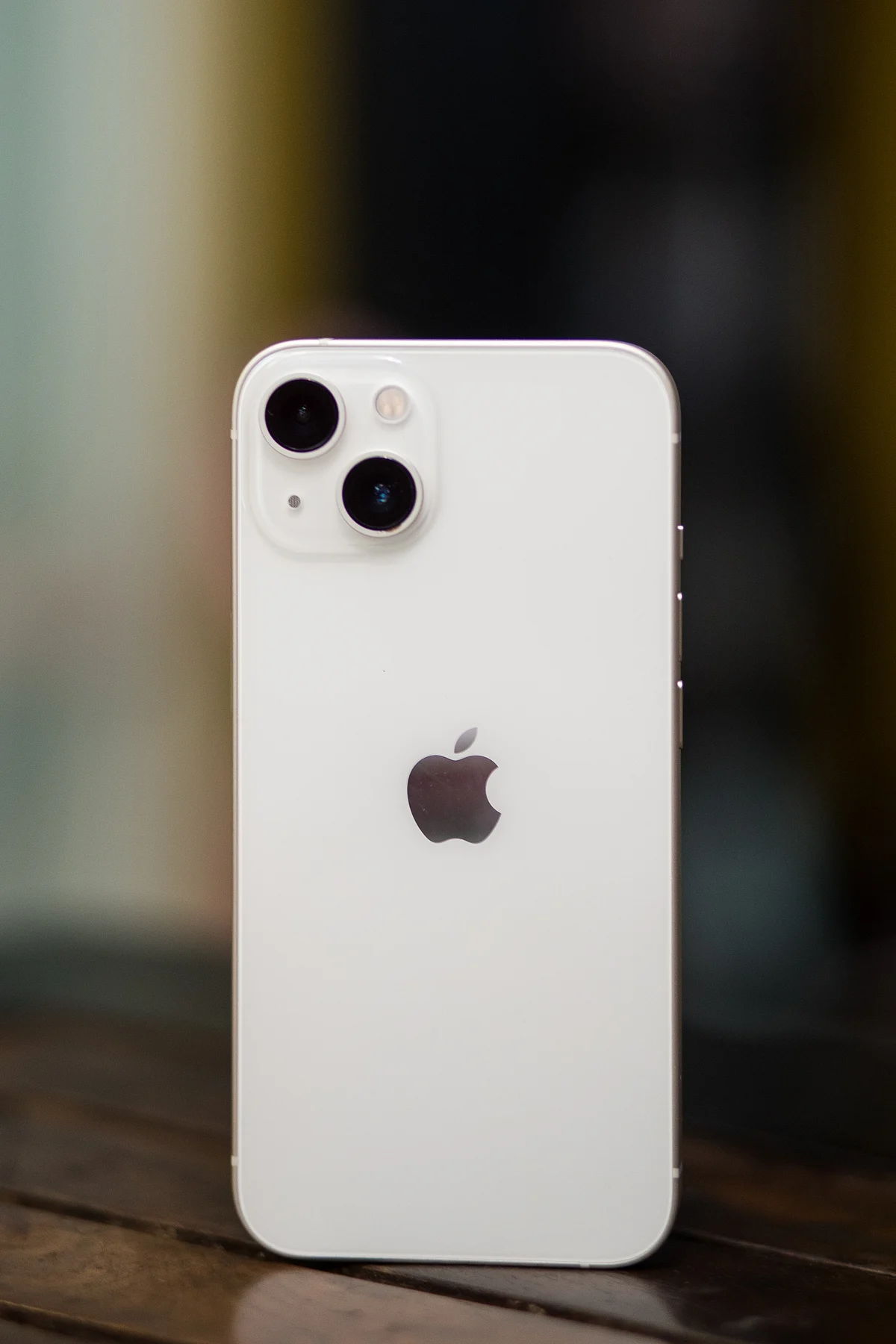 iPhone 13 white