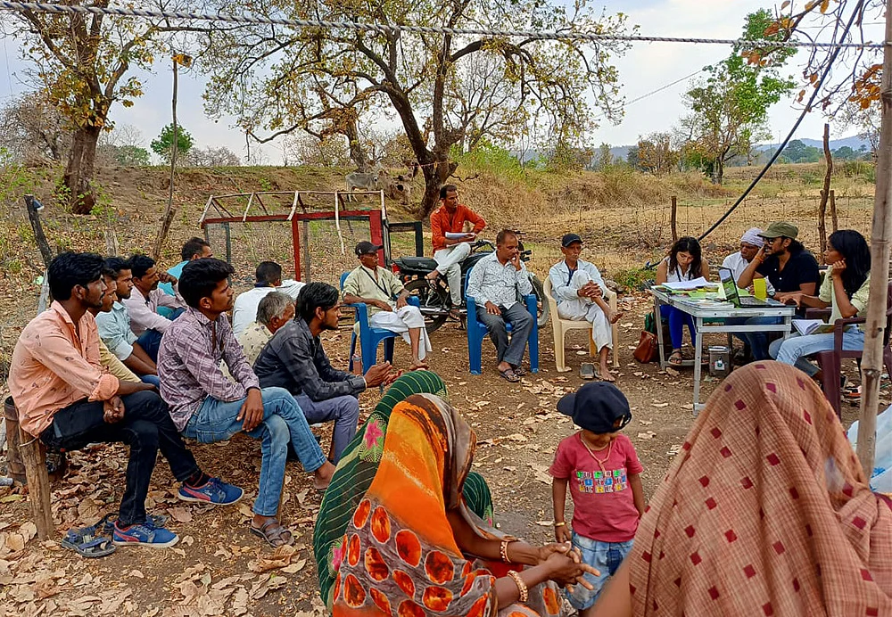 A meeting of the Parvatpura Panchayat Development committee, conducted by HOWL.