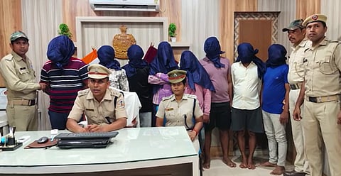 അറസ്റ്റിലായ എട്ട് പേർ 