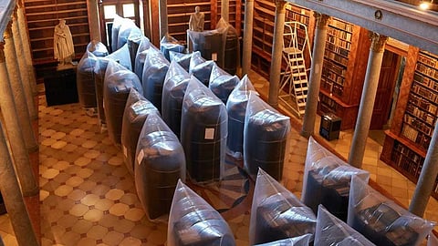 ഹംഗറിയിലെ പാനൺഹാൽമ ആർച്ചാബി ലൈബ്രറി