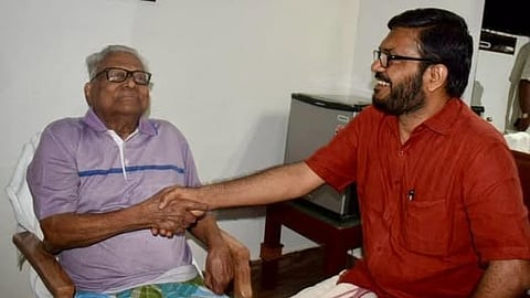 വിഎസ്, എം.ബി. രാജേഷ്