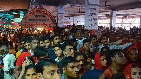 ഹരിദ്വാറിലെ മാന്‍സാ ദേവി ക്ഷേത്രത്തിലെ തിരക്ക് (ഫയല്‍ ചിത്രം)