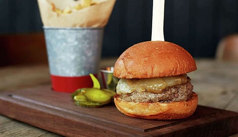 ഭക്ഷണമോ ഹോട്ടലോ പ്രശ്‌നമാണോ? ഒന്ന് സ്‌കാന്‍ ചെയ്താല്‍ മതി, ഇനി പരാതി നേരിട്ടെത്തും; ക്യു ആറുമായി എഫ്എസ്എസ്എഐ