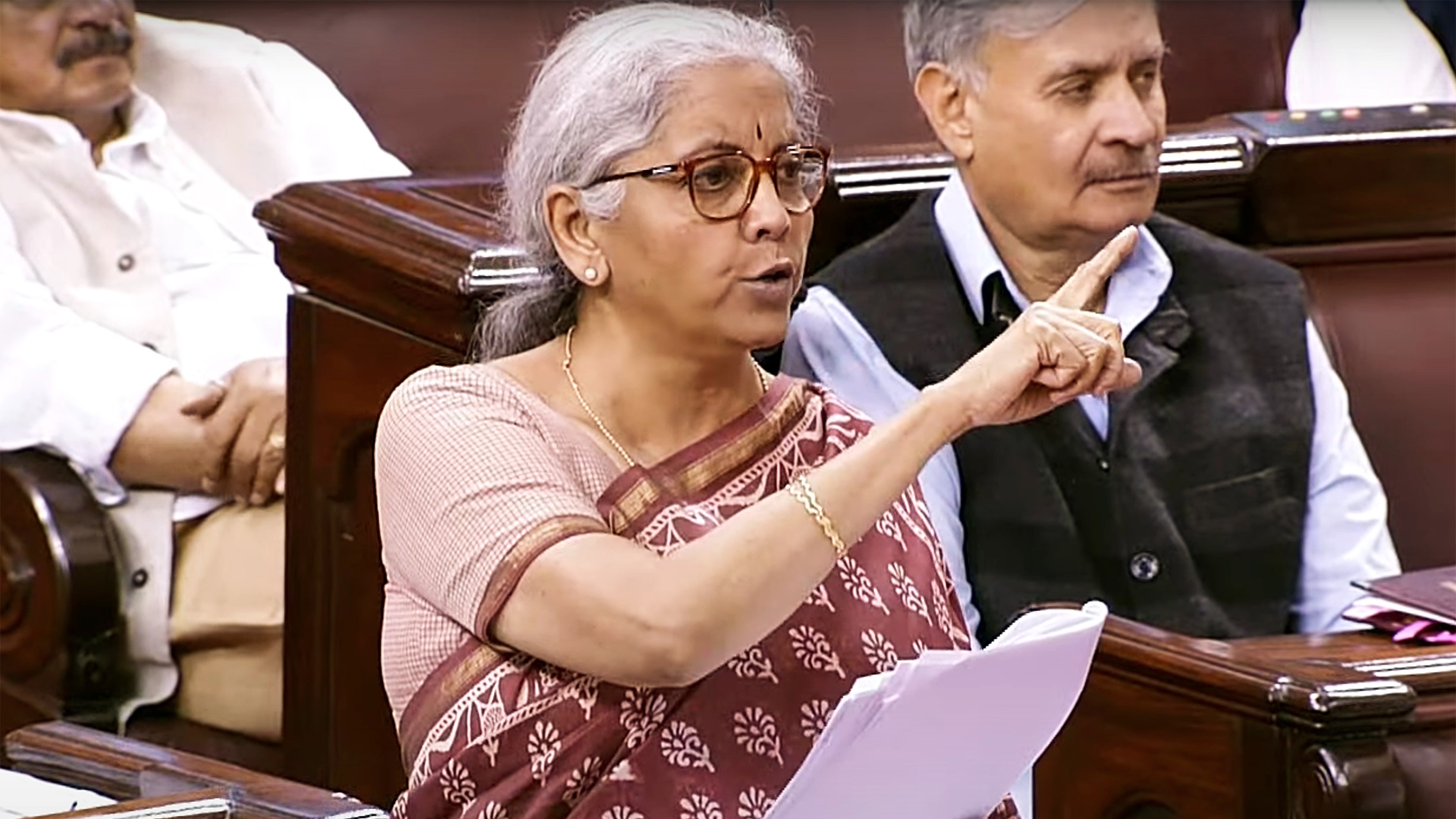 നിർമലാ സീതാരാമന്‍ പാർലമെന്റില്‍