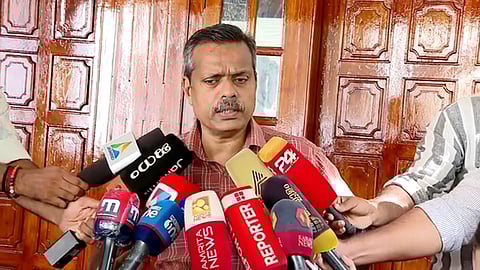 ഡോ. ഹാരിസ് ചിറയ്ക്കല്‍