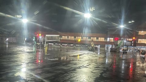 കൊച്ചി അന്താരാഷ്ട്ര വിമാനത്താവളത്തില്‍ വിമാനം തെന്നിമാറി