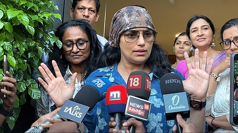 ആദ്യ 'അമ്മ' എക്സിക്യൂട്ടീവ് യോഗത്തിന് ശേഷം ശ്വേത മേനോന്‍