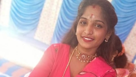 കണ്ണൂർ കല്ല്യാട്ടെ മോഷണത്തിൽ ട്വിസ്റ്റ്! കാണാതായ യുവതി മൈസൂരിൽ കൊല്ലപ്പെട്ടു