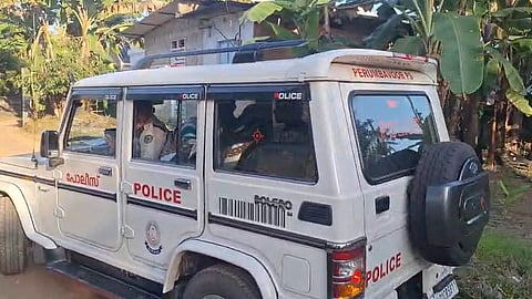 പെരുമ്പാവൂരിൽ മാലിന്യ കൂമ്പാരത്തിൽ നവജാത ശിശുവിൻ്റെ മൃതദേഹം; പൊലീസ് അന്വേഷണം ആരംഭിച്ചു