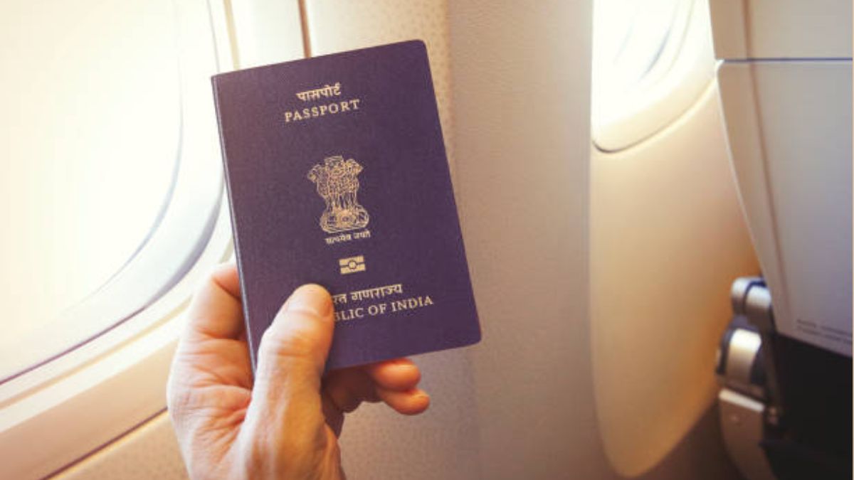 ദുബായിലെ ഇന്ത്യക്കാര്‍ക്ക് പാസ്‌പോര്‍ട്ട് അപേക്ഷയില്‍ മാറ്റങ്ങളുമായി കോണ്‍സുലേറ്റ്; പുതിയ ഫോട്ടോയ്ക്കുള്ള മാനദണ്ഡങ്ങളിങ്ങനെ