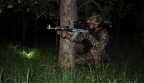 കുല്‍ഗാമിലെ ഗുദ്ദര്‍ വനമേഖലയില്‍ സൈന്യവുമായി ഏറ്റുമുട്ടല്‍; ഒരു ഭീകരവാദി കൊല്ലപ്പെട്ടു