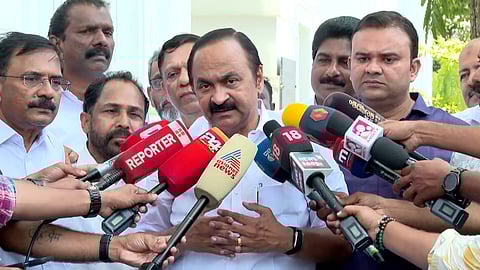 മുഖ്യമന്ത്രിക്ക് എതിരെ പ്രതിപക്ഷ നേതാവ് വി.ഡി. സതീശന്‍