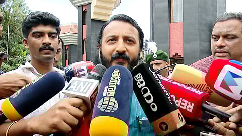 ഒരു നേതാവിനെയും കണ്ടിട്ടില്ല, പാർട്ടിയെ ധിക്കരിച്ചിട്ടില്ല;  പരിപൂർണമായി പാർട്ടിക്ക് വിധേയനായി പ്രവർത്തിക്കുന്നു: രാഹുൽ മാങ്കൂട്ടത്തിൽ