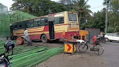 ചേർത്തലയിൽ കെഎസ്ആർടിസി ബസ് അപകടം; 28 പേർക്ക് പരിക്ക്, ഒൻപത് പേരുടെ നില ഗുരുതരം