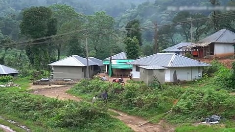 വന്യജീവികളുടെ ആക്രമണം അതിജീവിക്കാൻ കഴിയുന്നില്ല; ഇടമലക്കുടിയിൽ ലൈഫ് പദ്ധതിയിൽ നിർമിച്ച വീടുകൾക്ക് മതിയായ ഉറപ്പില്ലെന്ന് പരാതിയുമായി മുതുവാൻ സഭ
