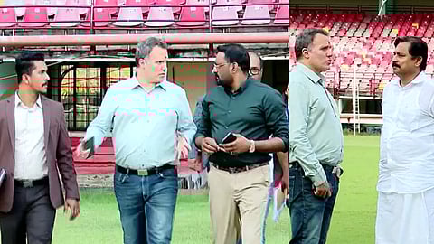 എഎഫ്എ മാനേജർ ഹെക്ടർ ഡാനിയേൽ കബ്രേര കൊച്ചിയിൽ