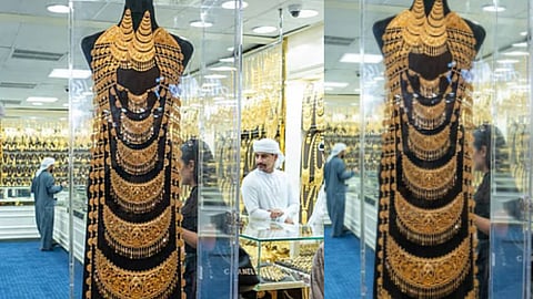 പത്ത് കിലോ സ്വർണത്തിലുണ്ടാക്കിയ വസ്ത്രം; ഗിന്നസ് റെക്കോര്‍ഡ് നേടിയ ദുബായ് ഡ്രസ് ഇതാ...