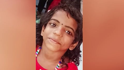 മരിച്ച ആവണി