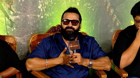 'കാന്താര ചാപ്റ്റർ വണ്‍' പ്രസ് മീറ്റില്‍ ഋഷഭ് ഷെട്ടി