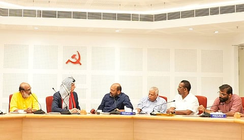 എകെജി സെന്റര്‍ സന്ദര്‍ശിച്ച് അബ്ദുള്ള അബു ഷാവേഷ്; പലസ്തീന്‍ ജനതയോടുള്ള ഐക്യദാര്‍ഢ്യത്തിനും പിന്തുണയ്ക്കും നന്ദി പറഞ്ഞ് പലസ്തീന്‍ അംബാസിഡര്‍