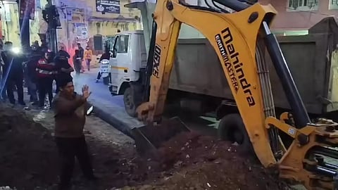 sambhal masjid bulldozer action