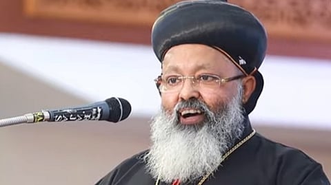 "ചാണ്ടി ഉമ്മനും അബിൻ വർക്കിയും ഞങ്ങളുടെ യുവത, ആർക്കും കൊട്ടാവുന്ന ചെണ്ടയല്ല"; പിന്തുണയുമായി ഓർത്തഡോക്സ് സഭ യുവജന പ്രസ്ഥാനം

