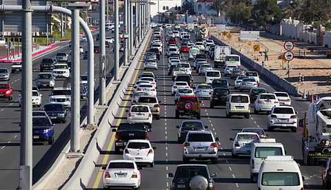 അബുദാബിയില്‍ ട്രാഫിക് പിഴ ലംഘനങ്ങള്‍ക്ക് 35% ഇളവ്, പുതിയ പദ്ധതിയുമായി പൊലീസ്