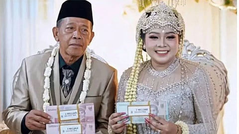 വധുവുമായുള്ള പ്രായവ്യത്യാസം 50 വയസ്! 74 കാരന്‍ വിവാഹത്തിന് മുടക്കിയത് 15 കോടി, പക്ഷെ, ഫോട്ടോഗ്രാഫര്‍ക്ക് കാശ് നല്‍കാതെ 'മുങ്ങി' 