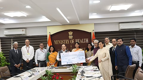 അറുപതാം വർഷത്തിൽ ഉയർന്ന ലാഭവിഹിതം നൽകി എച്ച്എൽഎൽ; 69.53 കോടി രൂപ കേന്ദ്ര സർക്കാരിന് കൈമാറി