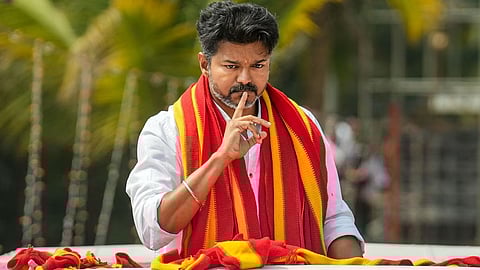 ടിവികെയുടെ ജനറൽ ബോഡി യോഗം നവംബർ 5ന് മഹാബലിപുരത്ത്; അടുത്ത ചുവട് കരുതലോടെ വേണമെന്ന് വിജയ്‌