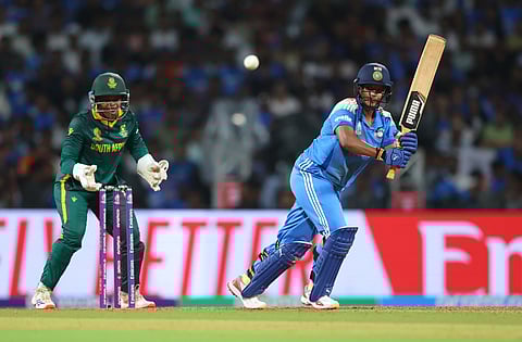 വനിതാ ലോകകപ്പ്; മിന്നിച്ച്   തുടക്കം പതറാതെ ഫിനിഷിംഗും, ദക്ഷിണാഫ്രിക്കയ്‌ക്കെതിരെ ഇന്ത്യക്ക് മികച്ച ടോട്ടൽ