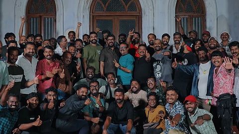 'പള്ളിച്ചട്ടമ്പി' ടീം