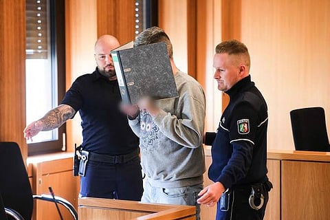 അമിതമായ അളവിൽ മോർഫിൻ കുത്തിവച്ചു, നൈറ്റ് ഡ്യൂട്ടി സുഖകരമാക്കാൻ 10 രോഗികളെ കൊലപ്പെടുത്തി; ജർമ്മൻ നഴ്‌സിന് ജീവപര്യന്തം തടവ്