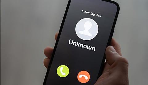 ഇനി അണ്‍നോണ്‍ നമ്പറുകളില്ല, പേര് മൊബൈല്‍ സ്‌ക്രീനില്‍ തെളിയും; ട്രയല്‍ ആരംഭിച്ച് സംസ്ഥാനങ്ങള്‍