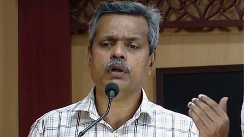 "നാടുനീളെ മെഡിക്കൽ കോളേജ് ഉണ്ടാക്കിയിട്ട് കാര്യമില്ല,  
ചികിത്സാ സൗകര്യങ്ങളില്ല"; ആരോഗ്യവകുപ്പിനെതിരെ ഡോ. ഹാരിസ് ചിറയ്ക്കൽ