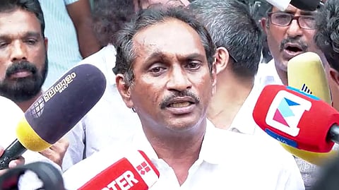 യുഡിഎഫിന് തലവേദനയായി ചാലപ്പുറം ഡിവിഷൻ സീറ്റ് വിഭജനം; ആദ്യഘട്ട സ്ഥാനാർഥികളെ പ്രഖ്യാപിച്ചതോടെ ഔദ്യോഗിക സ്ഥാനങ്ങൾ രാജിവച്ച് പ്രാദേശിക നേതാക്കൾ 