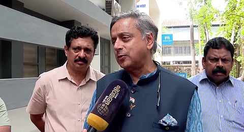 ശശി തരൂർ എംപി