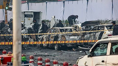 പലചരക്ക് സാധനങ്ങൾ നൽകില്ല, വാടക വീട്ടിൽ നിന്നും പുറത്താക്കൽ; ഡൽഹി സ്ഫോടനത്തിന് ശേഷം കശ്മീരി വിദ്യാർഥികൾ നേരിടുന്നത് കടുത്ത വിവേചനം